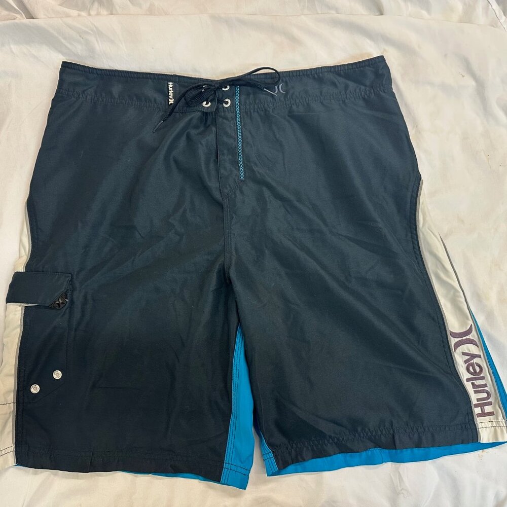 Hurley Mens board shorts Size 38 Y2K Blue White